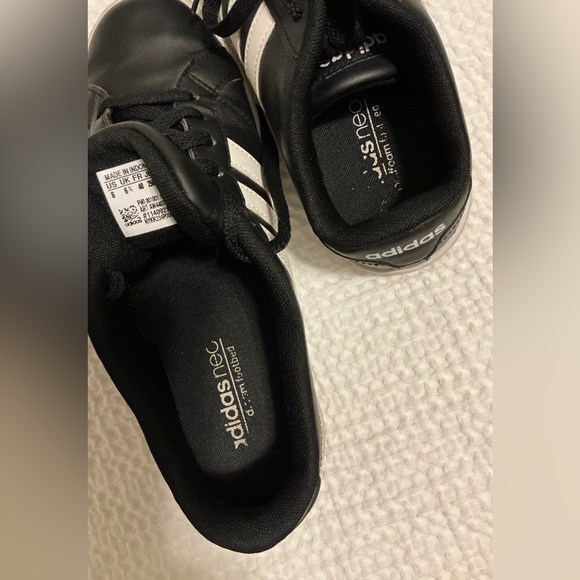 Adidas Classic Black with White Stripes Shoes - Picture 6 of 7